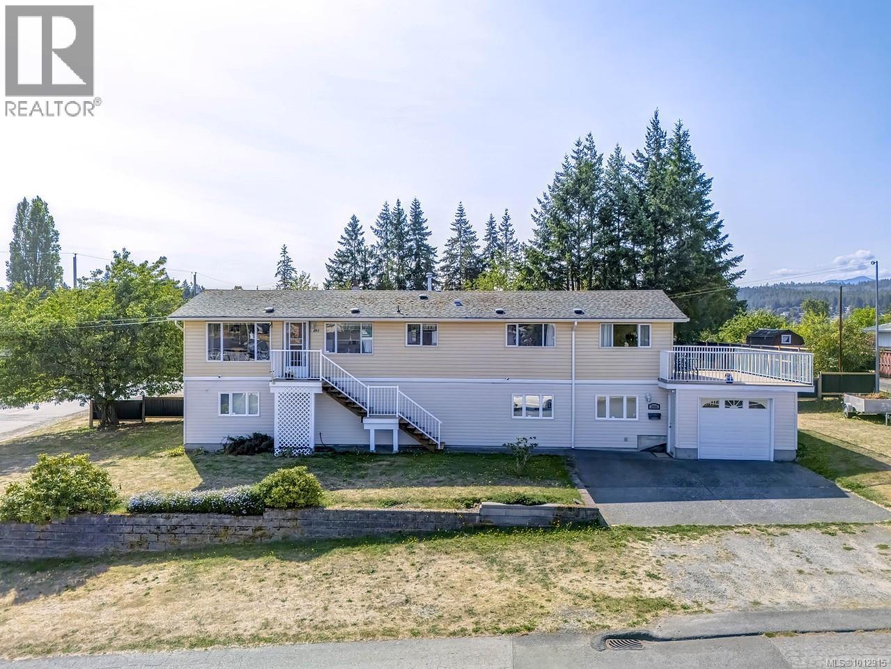 205 Dundas St, Nanaimo, BC V9R 1L3