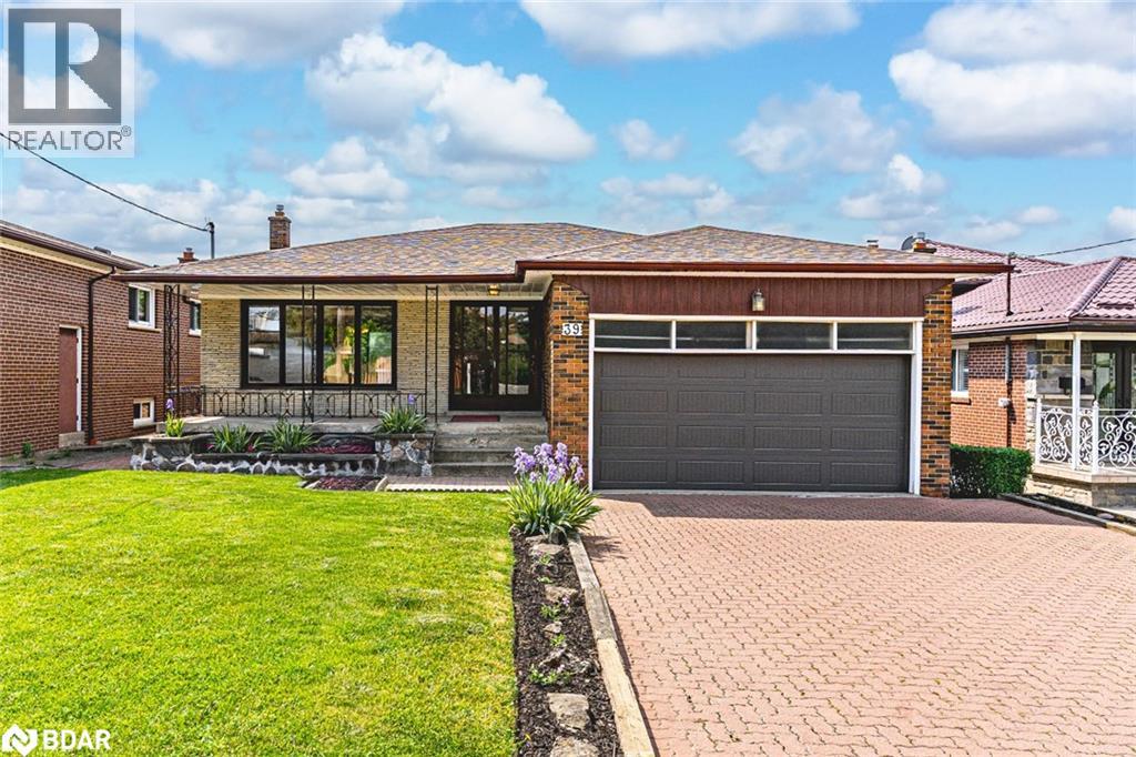 39 Frith Rd, Toronto, ON M3N 1E9