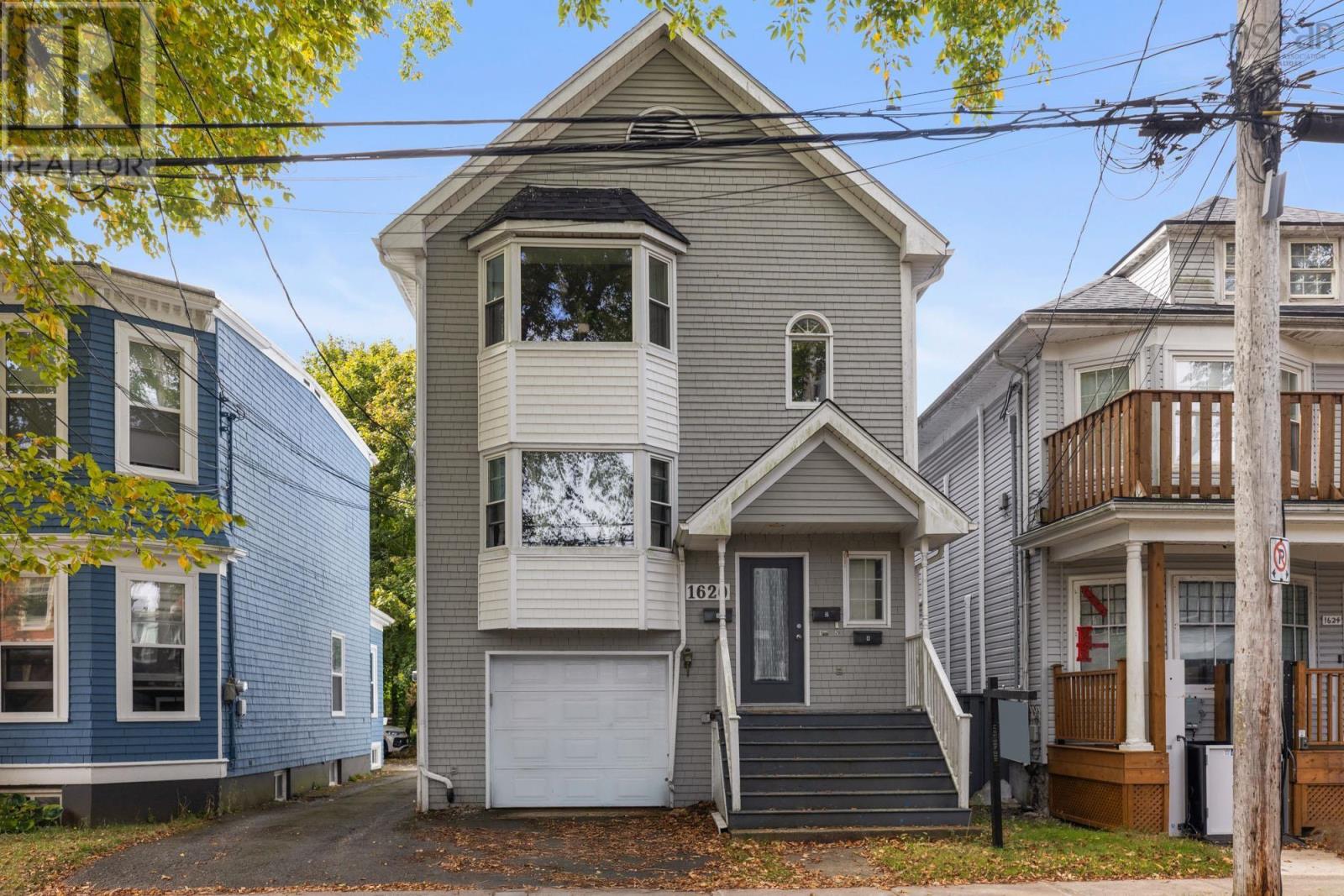 1620 Edward St, Halifax, NS B3H 3J1