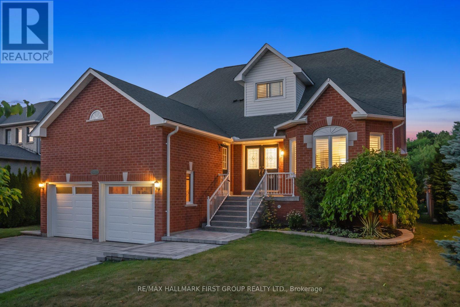 2327 Canterbury Cres, Pickering, ON L1X 2T5