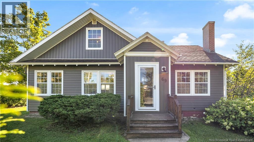 69 Main St, St. Stephen, NB E3L 1Z8