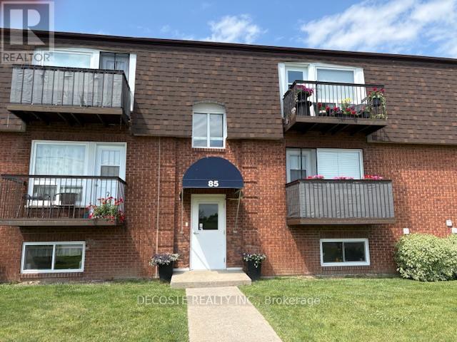 6 85 Race St, Cornwall, ON K6H 1G7