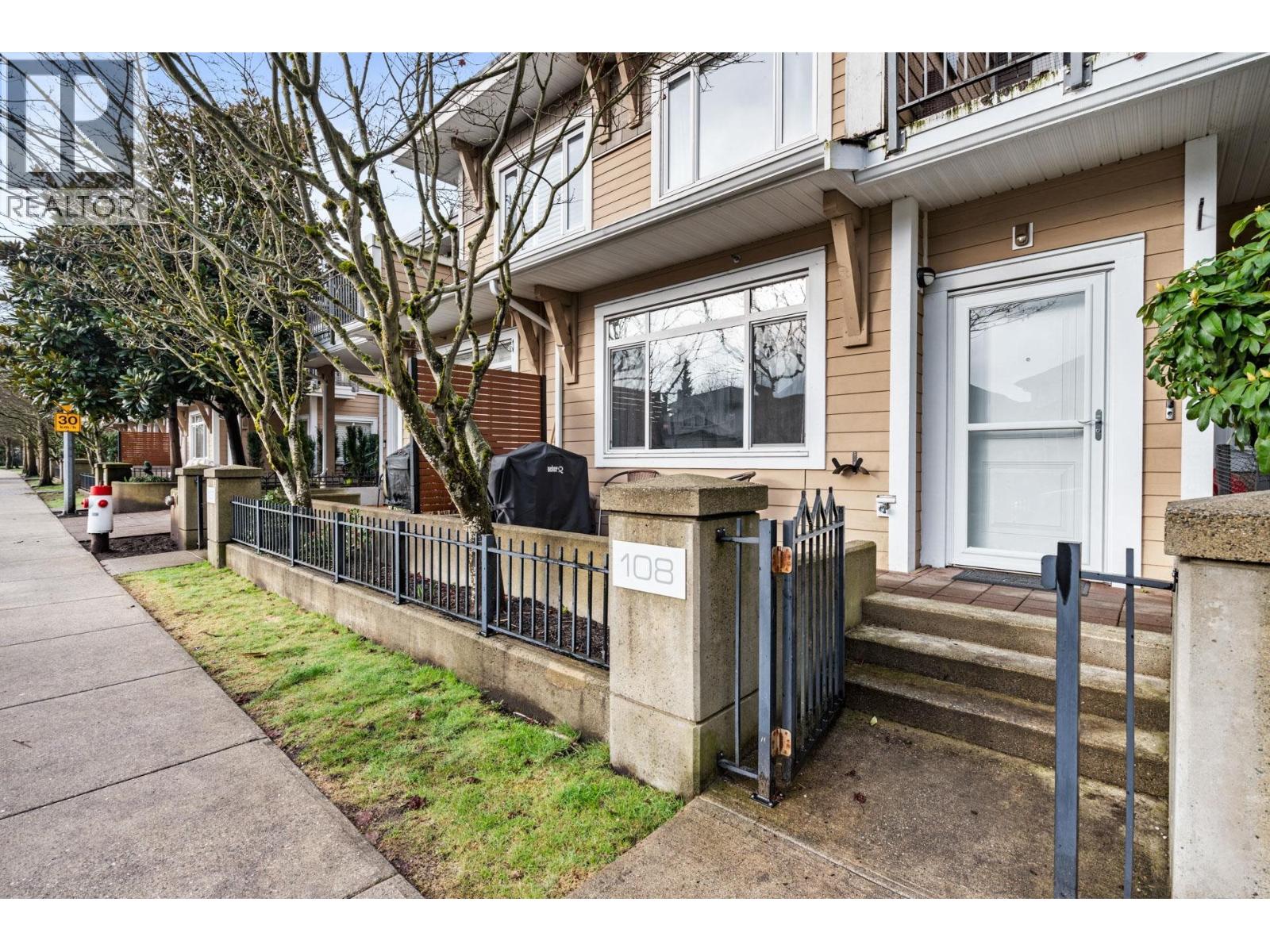 12350 Harris Road Unit 108, Pitt Meadows, BC V3Y 0C5
