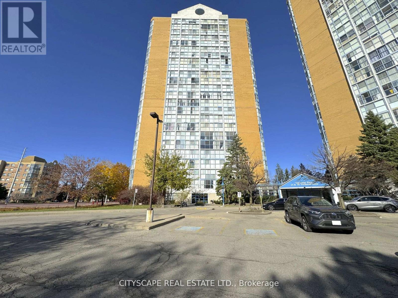 1108 25 Trailwood Dr, Mississauga, ON L4Z 3K9