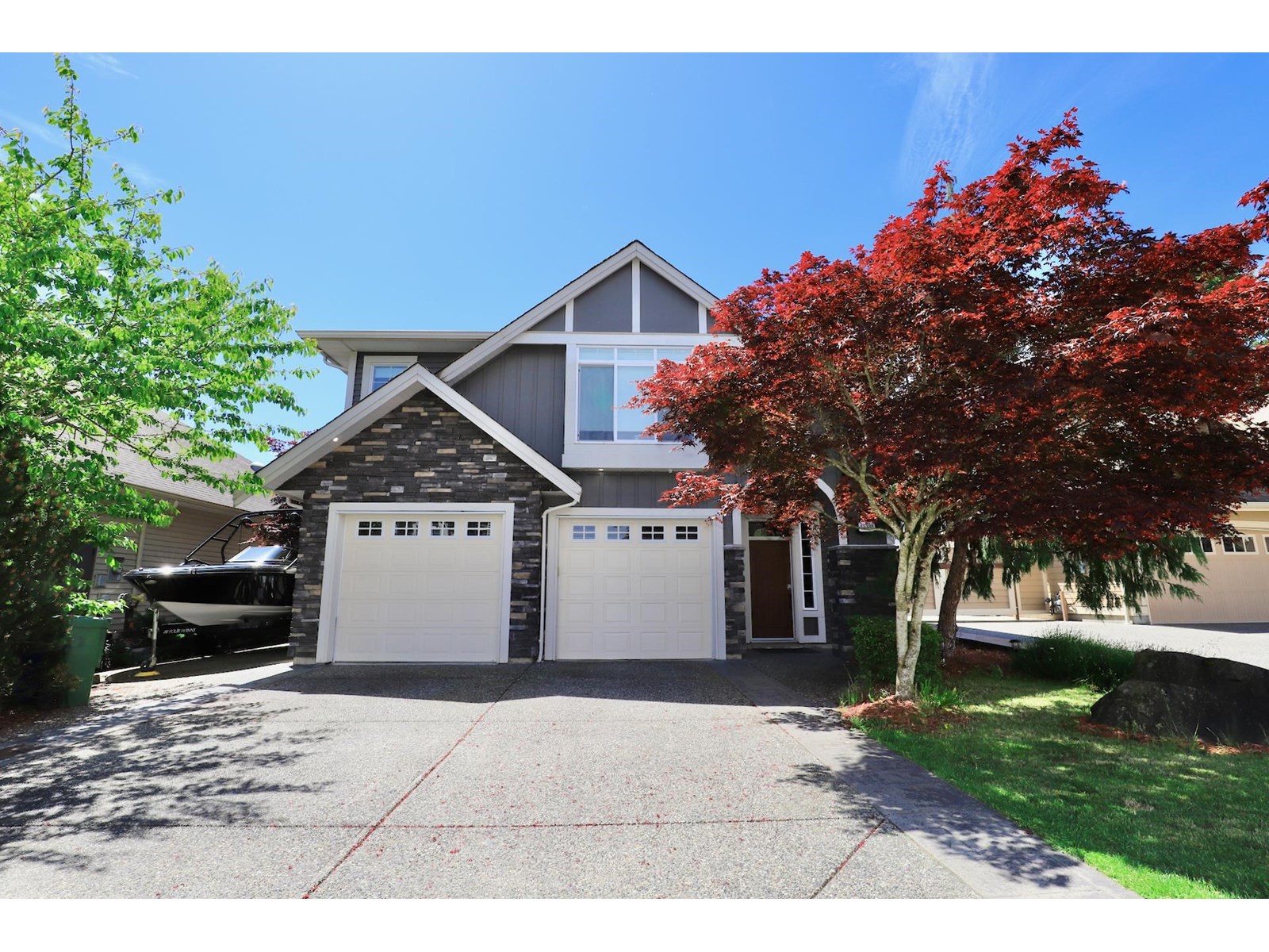 45398 Magdalena Placevedder Mtn, Chilliwack, BC V2R 0K7