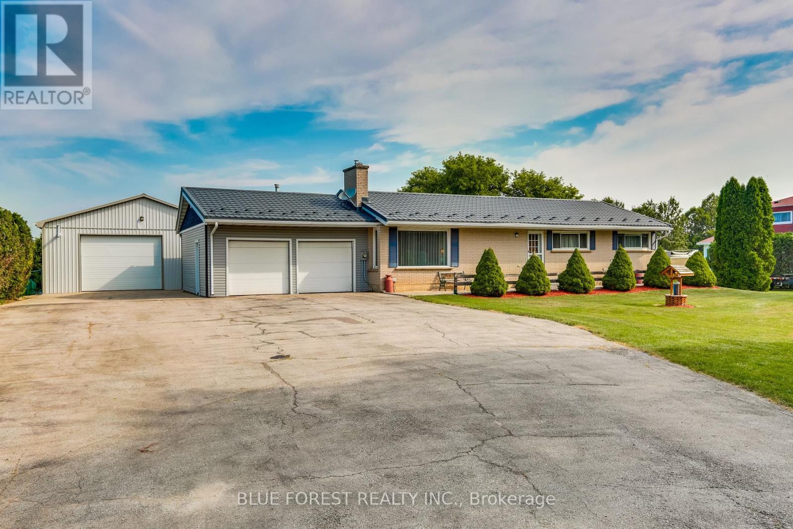 186 Crampton Dr, Thames Centre, ON N0L 1B0