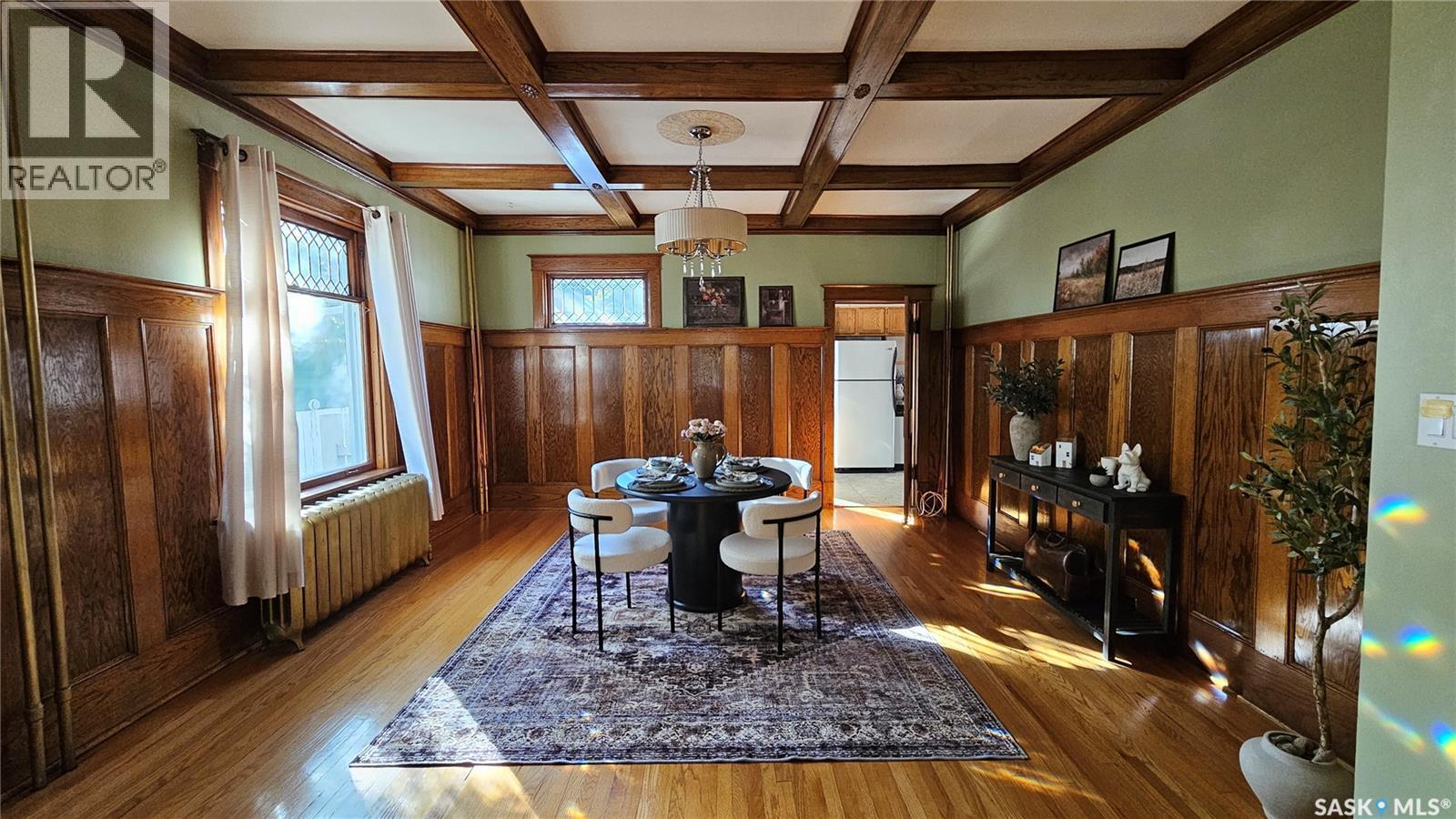 1116 Clifton Ave, Moose Jaw, SK S6H 3L5