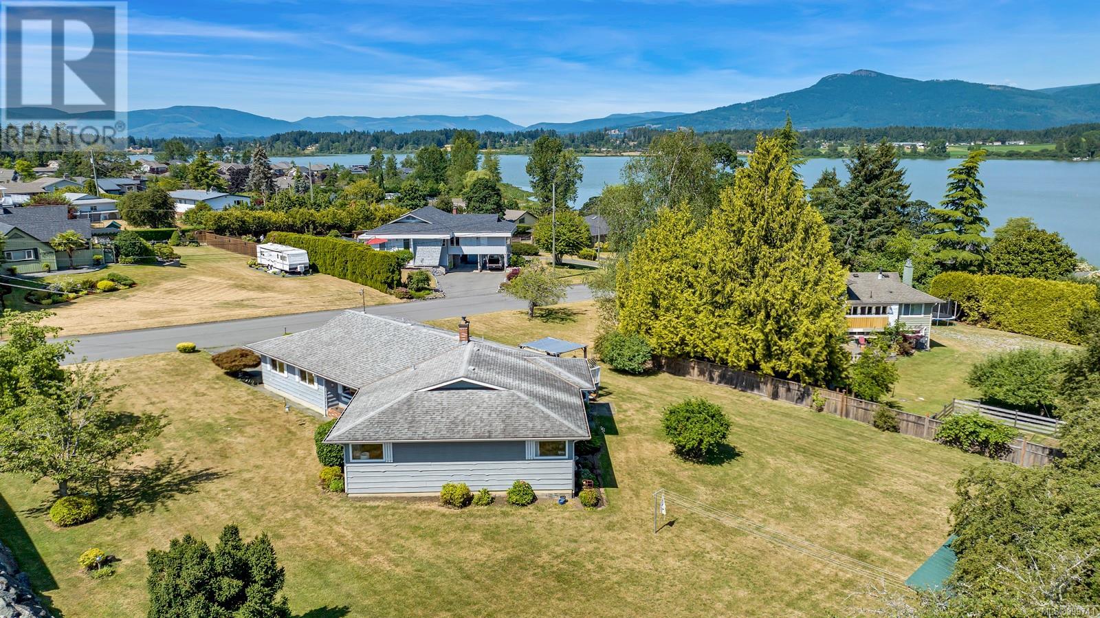 6327 Lansdowne Pl, Duncan, BC V9L 5R2
