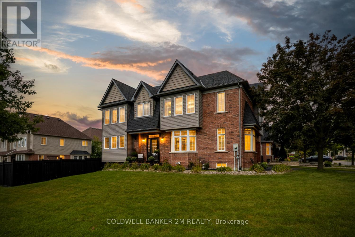 2 Woodbine Pl, Oshawa, ON L1L 1C5