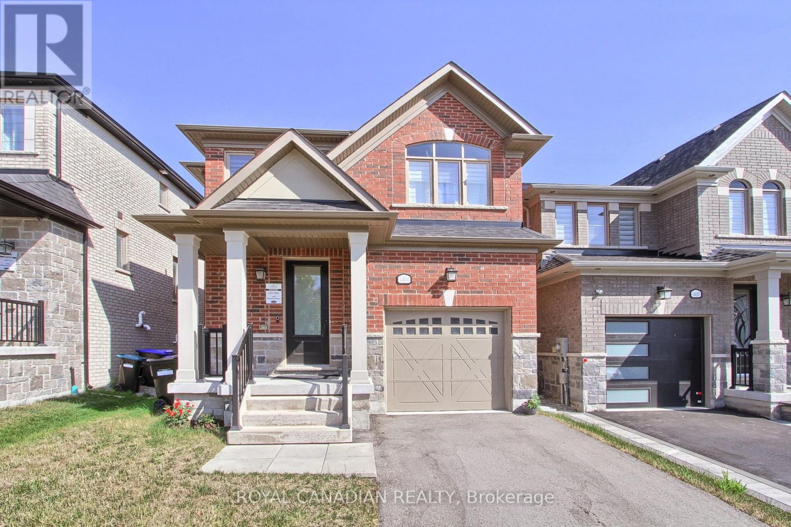 1404 Blackmore St, Innisfil, ON L9S 0P2