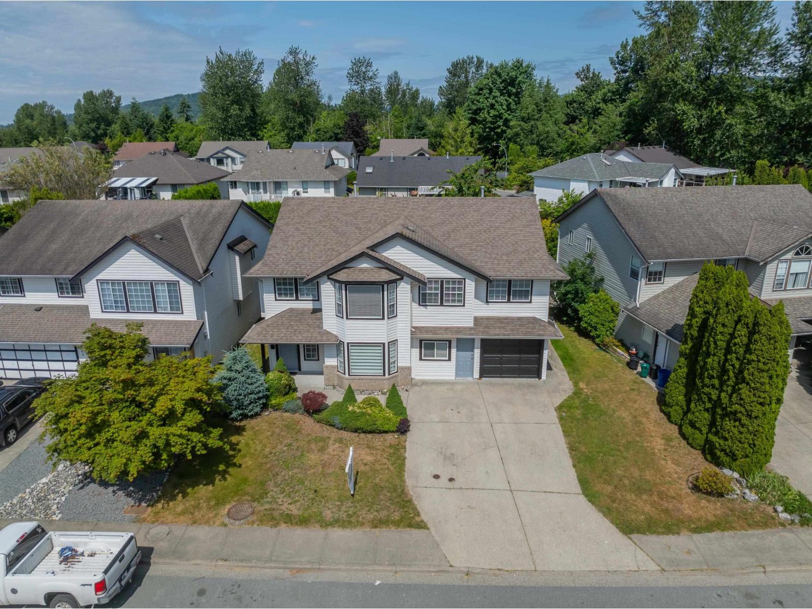 8475 Cade Barr St, Mission, BC V2V 7K4