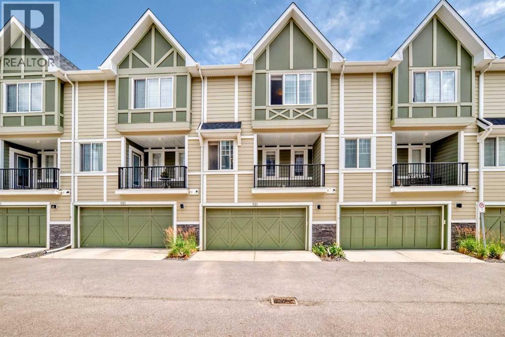 621 Nolanlake Villas NW, Calgary, AB T3R 0Z7