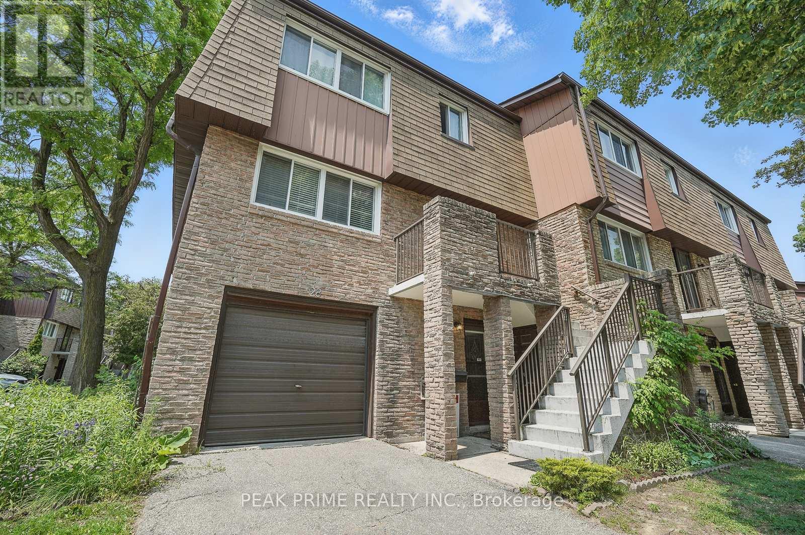 28 7030 Copenhagen Rd, Mississauga, ON L5N 3N5
