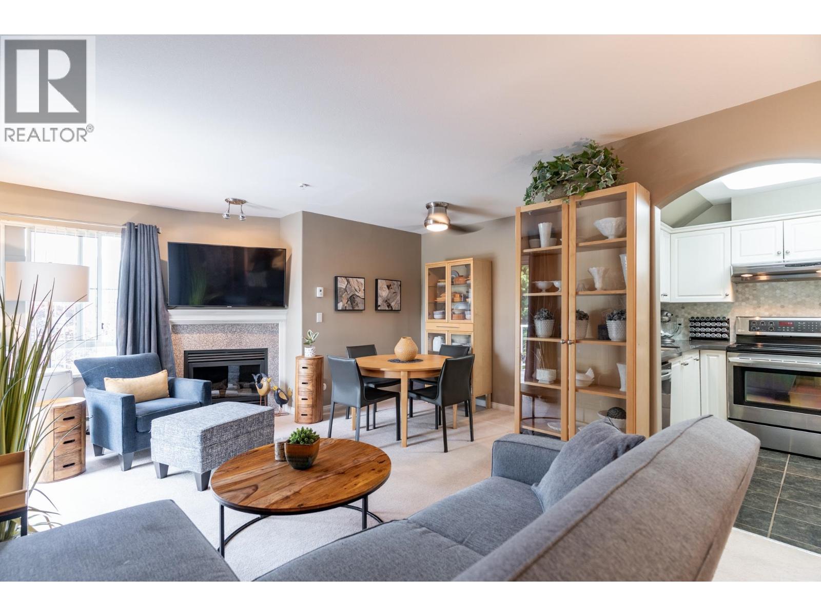 3128 Flint Street Unit 301, Port Coquitlam, BC V3B 4J1