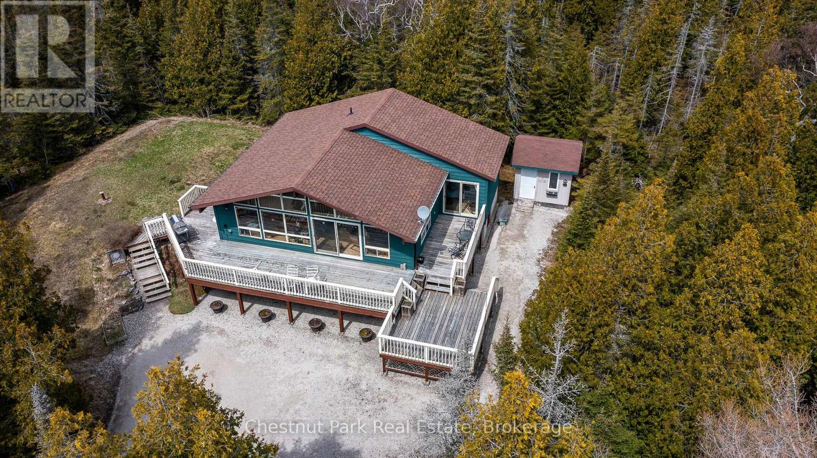 39 Hatt St, Northern Bruce Peninsula, ON N0H 2R0