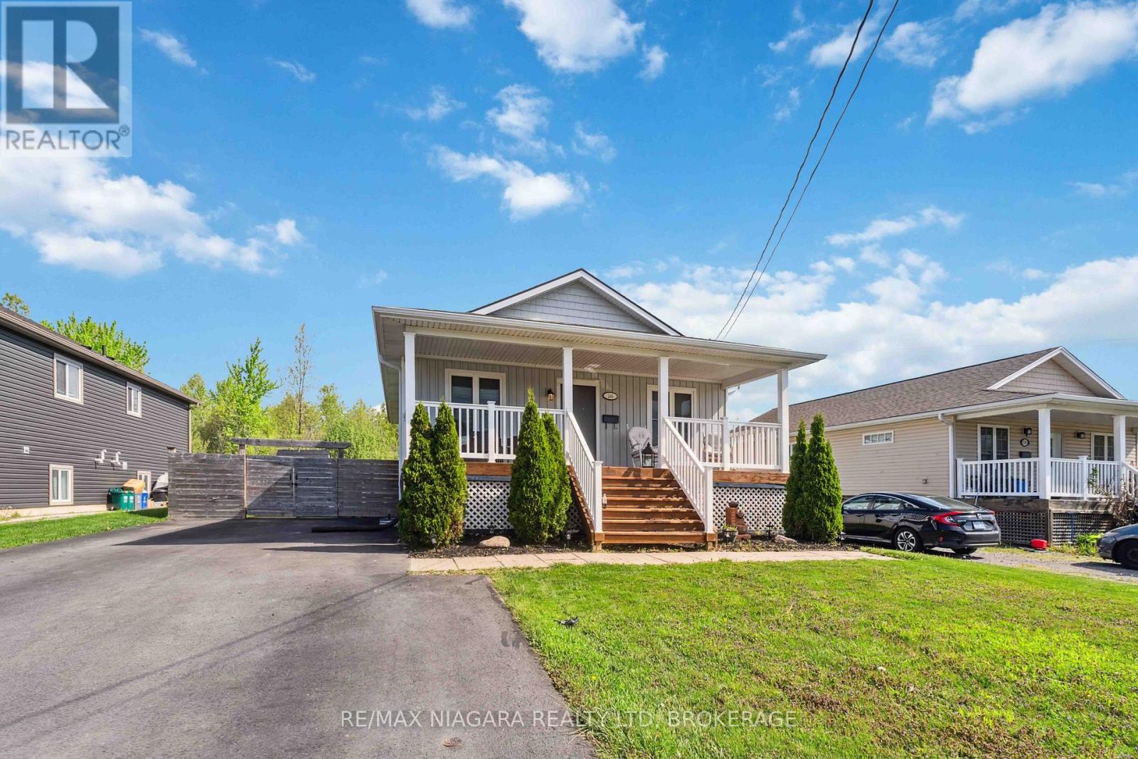 246 Martin St, Welland, ON L3C 7L5