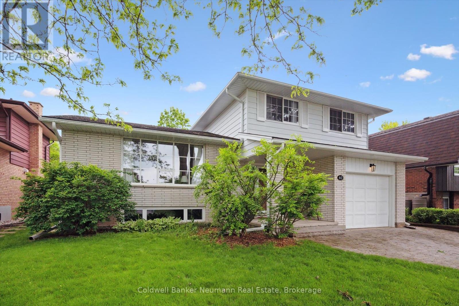 40 Keats Cres, Guelph, ON N1G 3B2