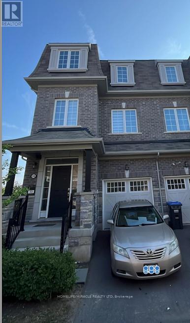 16 Pomarine Way, Brampton, ON L6X 0E4