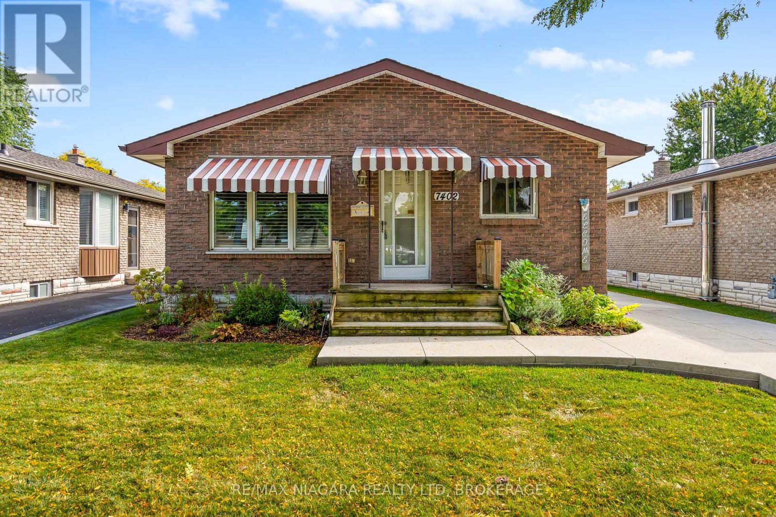 7402 Sunhaven Dr, Niagara Falls, ON L2G 7E2