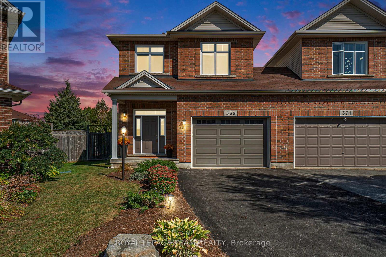 369 Glenbrae Ave, Ottawa, ON K2W 0C2