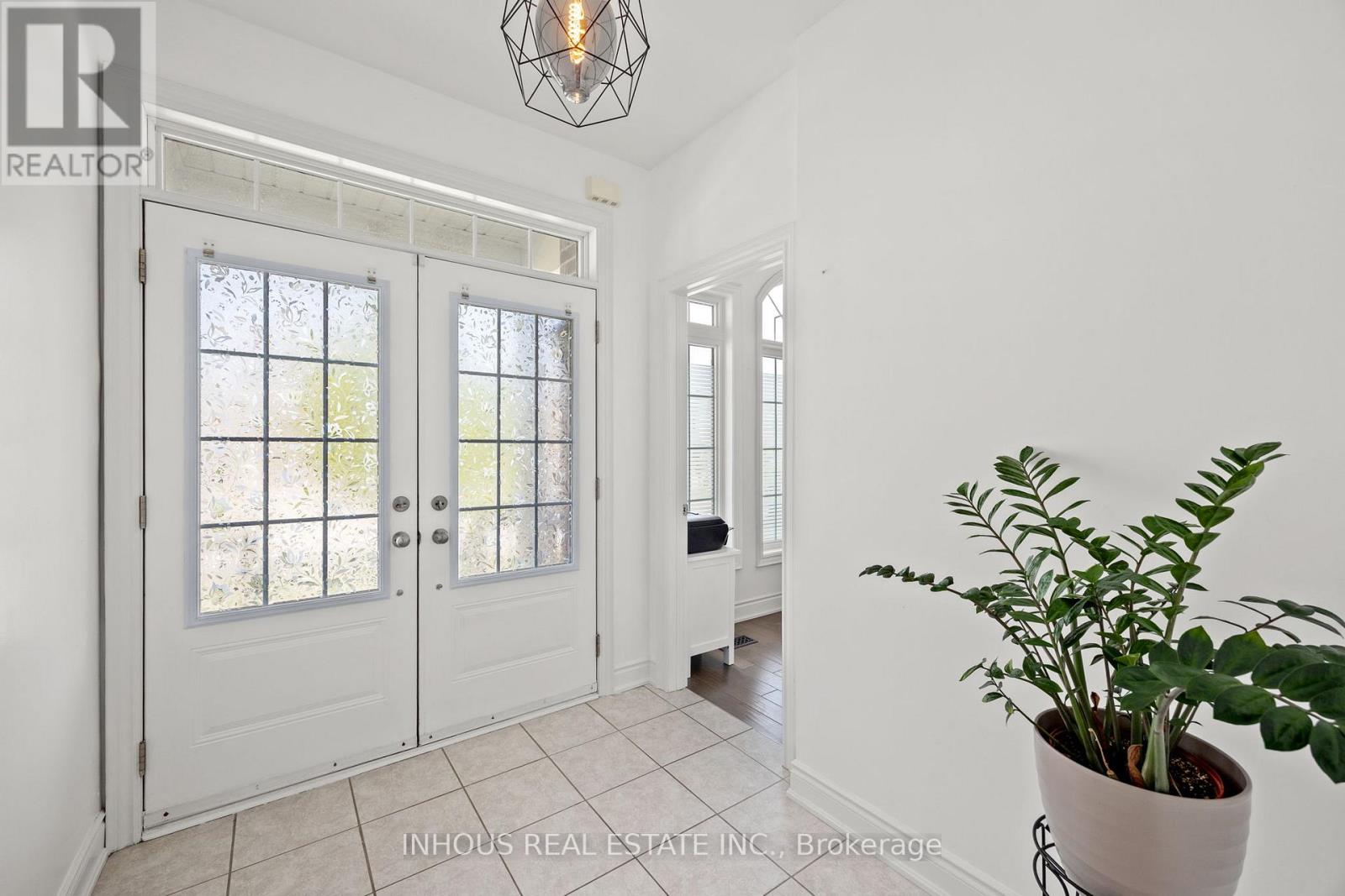 105 Johnson Dr, Shelburne, ON L9V 3V9