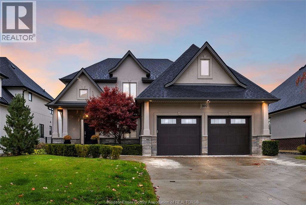 102 Hayes Ave, Tecumseh, ON N8N 0E1