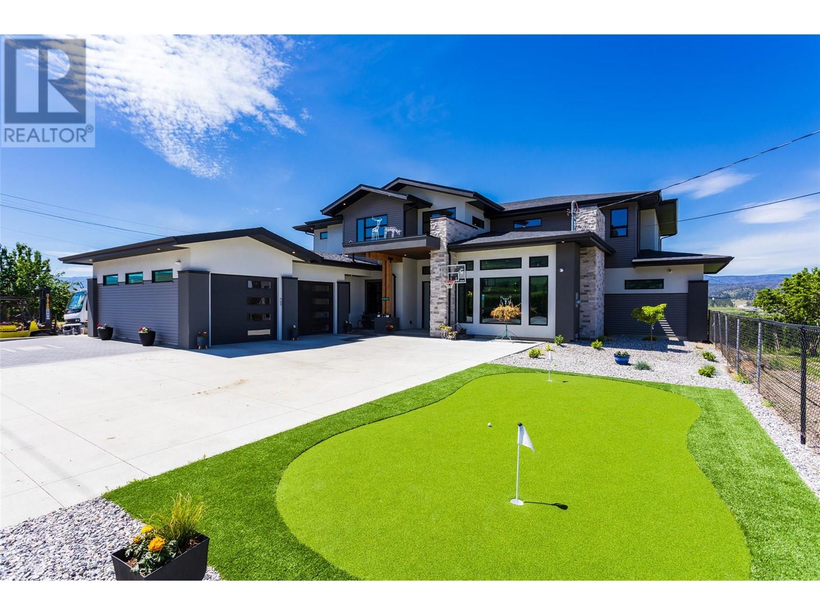 3370 Old Vernon Rd, Kelowna, BC V1X 6P2