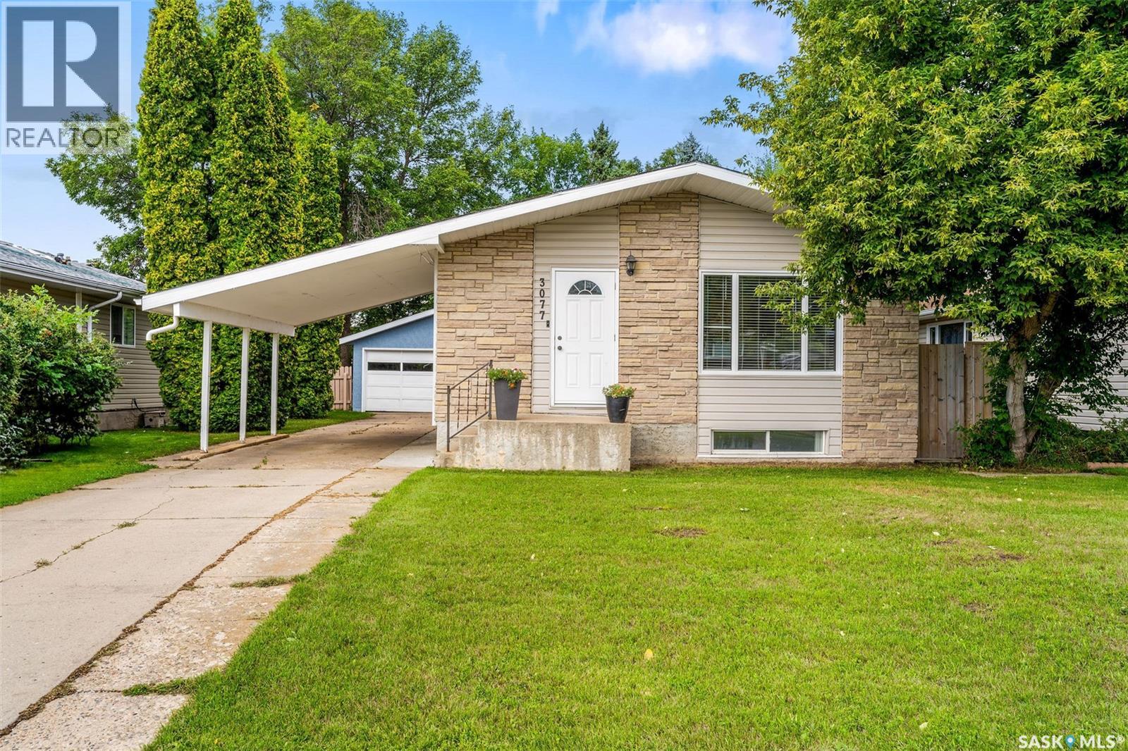3077 6 Avenue West, Prince Albert, SK S6V 5L7