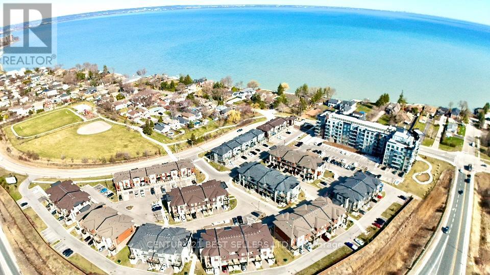 66 590 North Service Rd, Hamilton, ON L8E 0K5