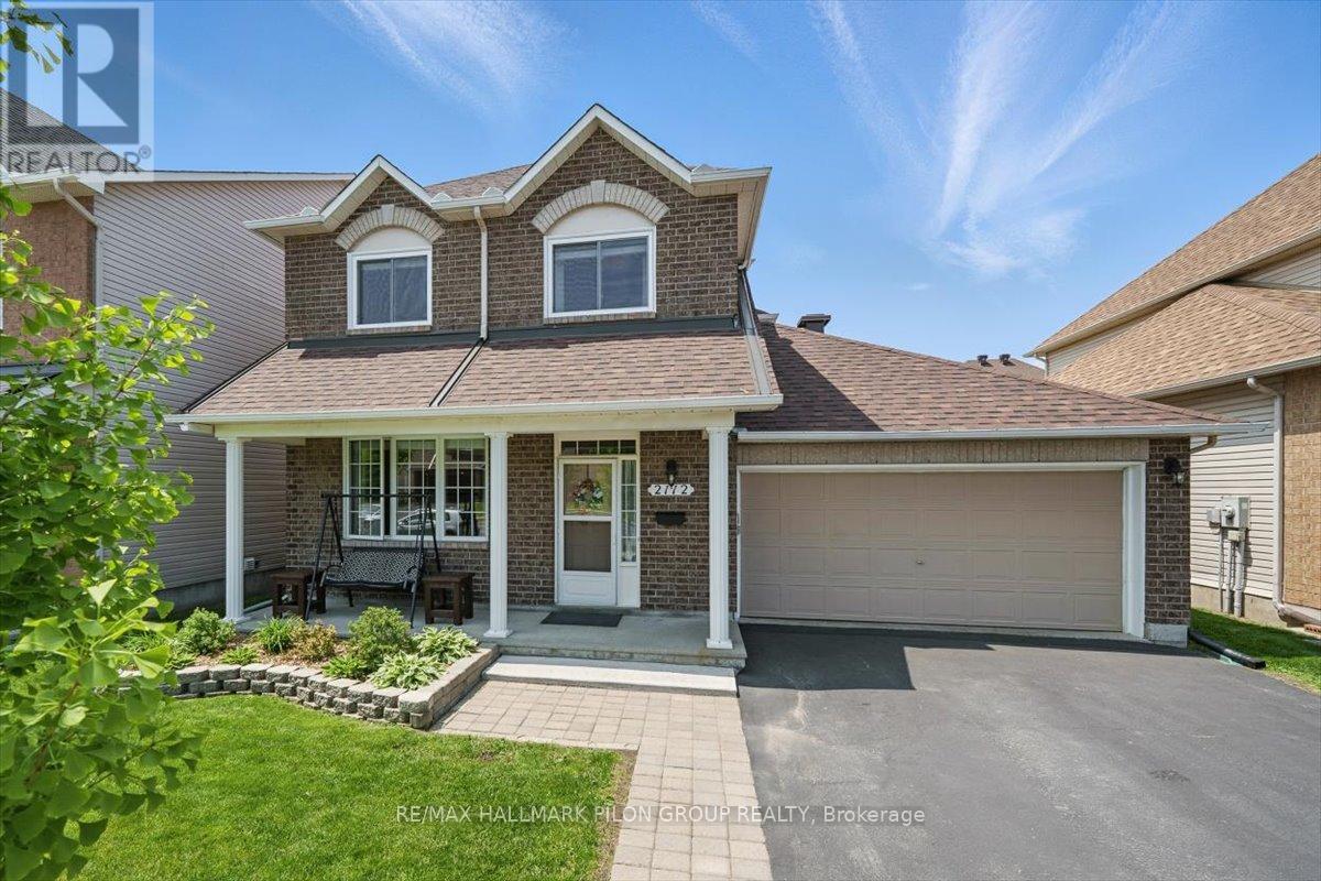 2112 Esprit Dr, Ottawa, ON K4A 4G3