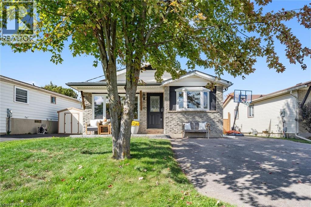 10 Broken Oak Cres, Kitchener, ON N2N 1N7