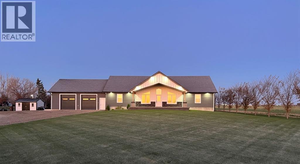 92008 Range Road 195, Rural Lethbridge County, AB T1M 1M9