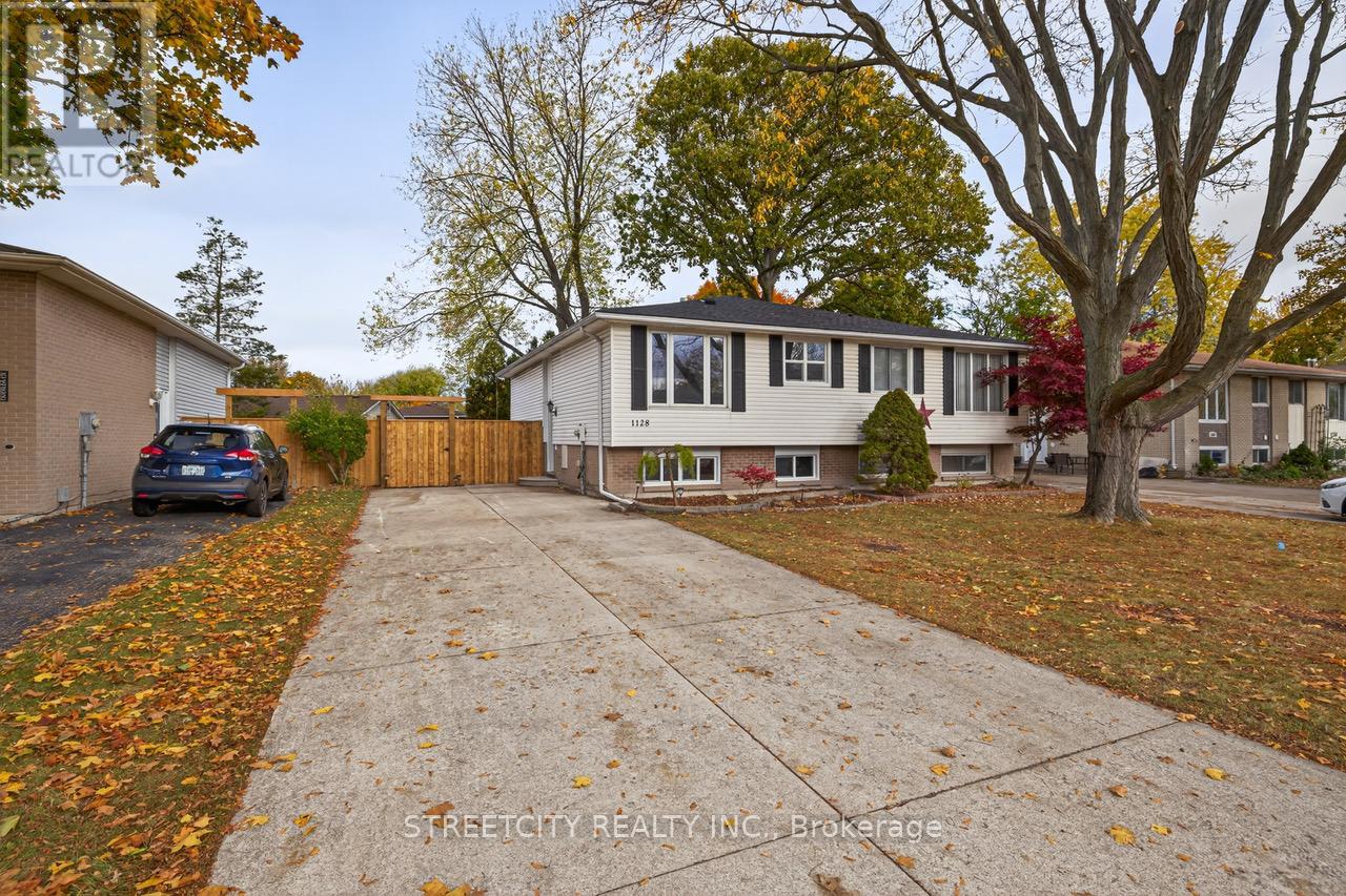1128 Overlea Cres, Sarnia, ON N7S 4E4