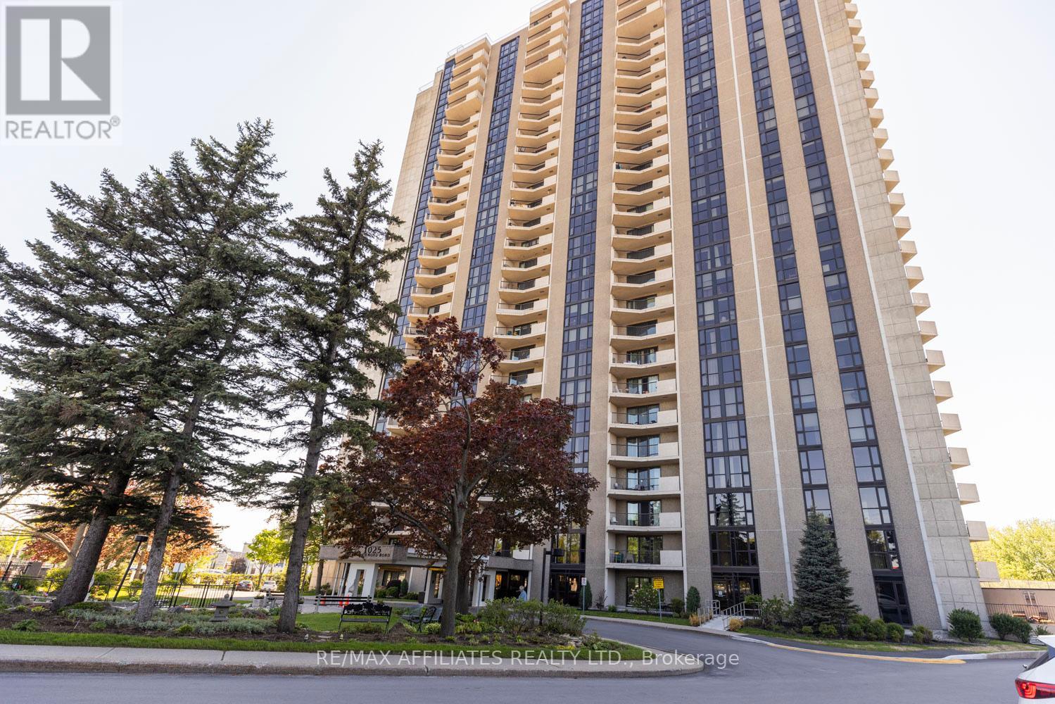1025 Richmond Rd Apt 2305 Rd, Ottawa, ON K2B 8G8