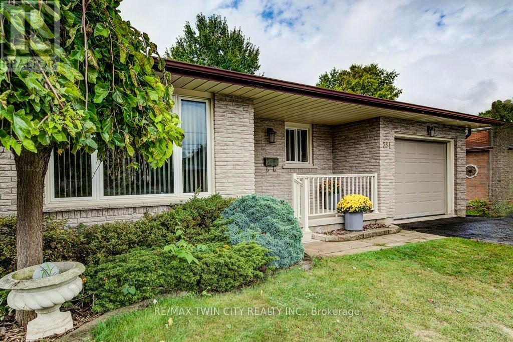 291 Biehn Dr, Kitchener, ON N2R 1B6