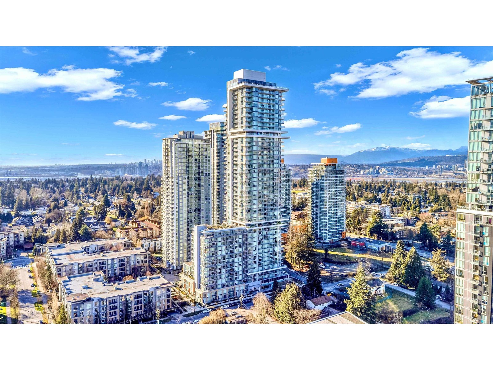 13350 Central Avenue Unit 1508, Surrey, BC V3T 0S1