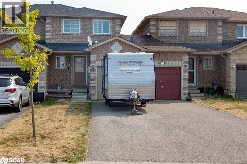 17 Majesty Blvd, Barrie, ON L4M 7K3
