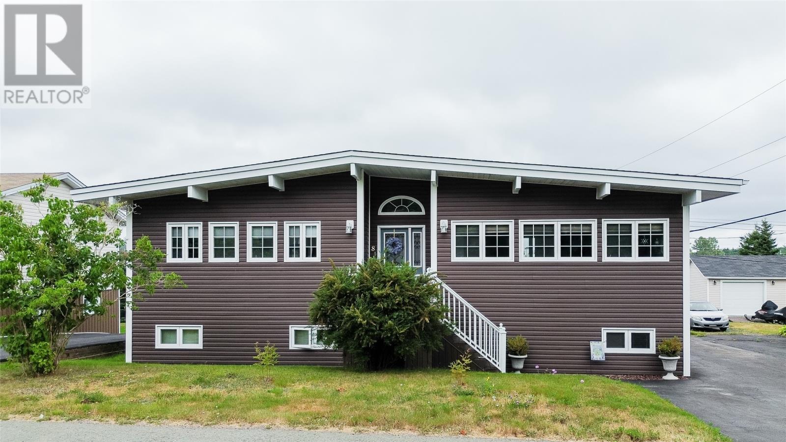 8 Cheekes Rd, Marystown, NL A0E 2M0