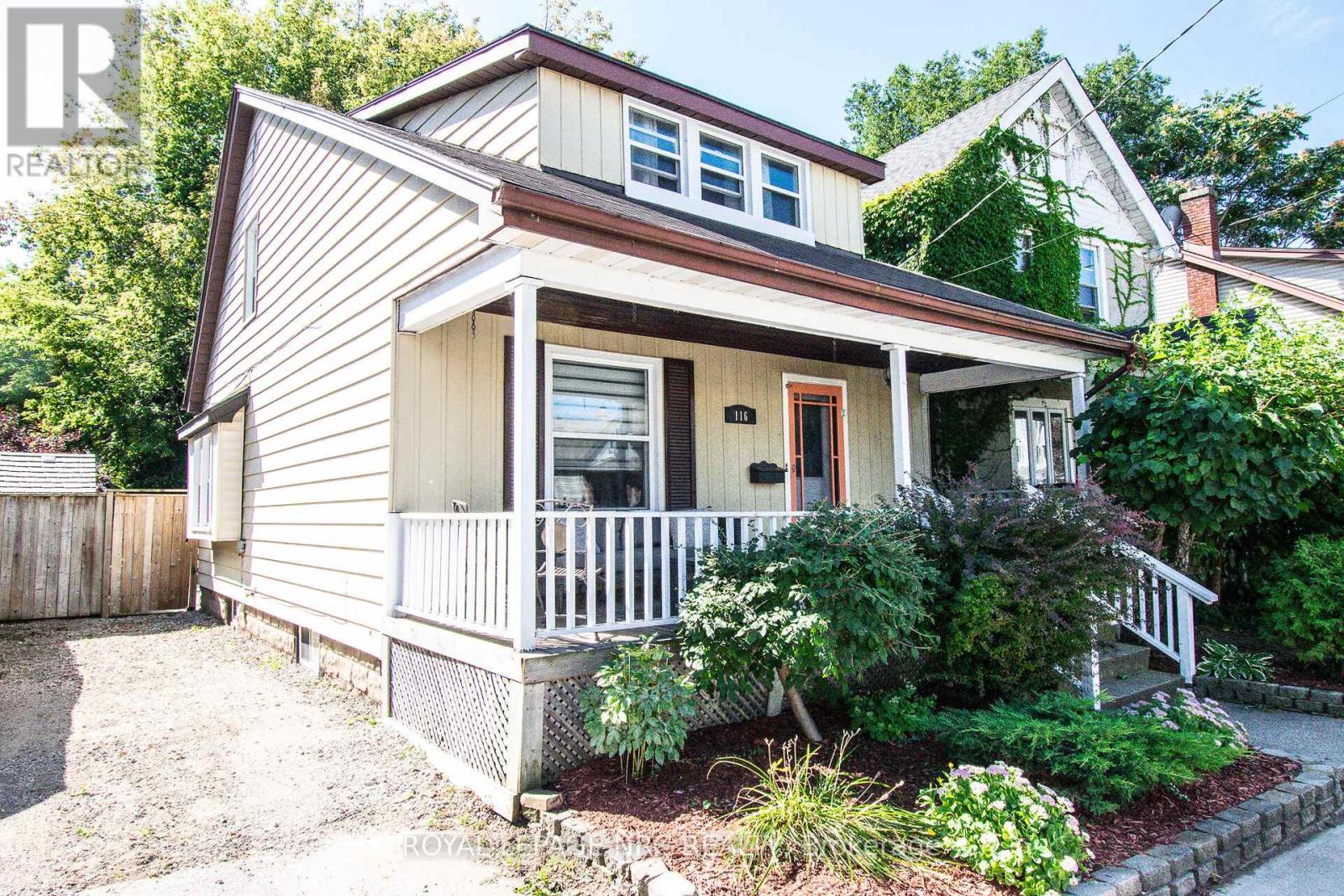 116 Lowell Ave, St. Catharines, ON L2R 2E2