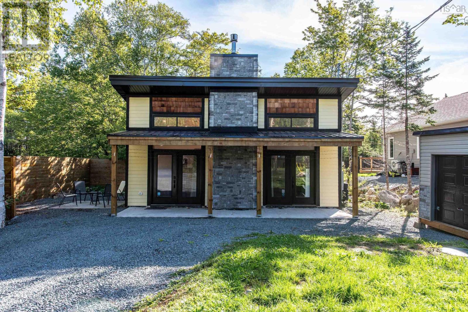 190 Club Rd, Hatchet Lake, NS B3T 1R1
