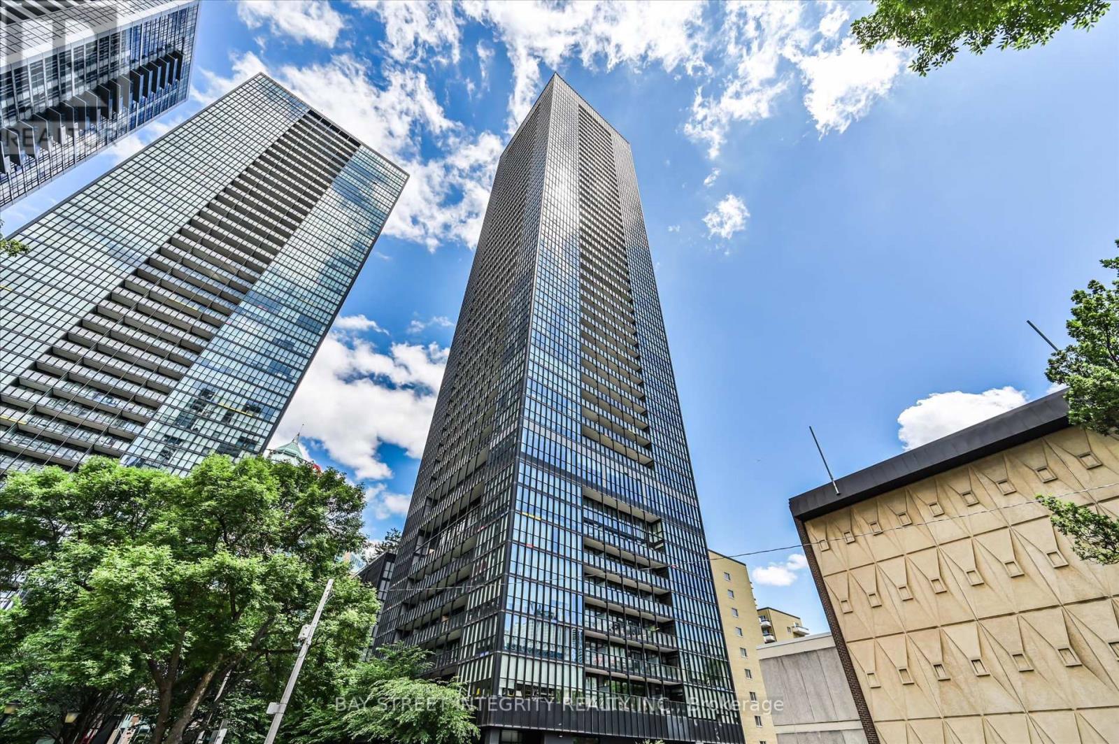 3203 101 Charles St E, Toronto, ON M4Y 0A9