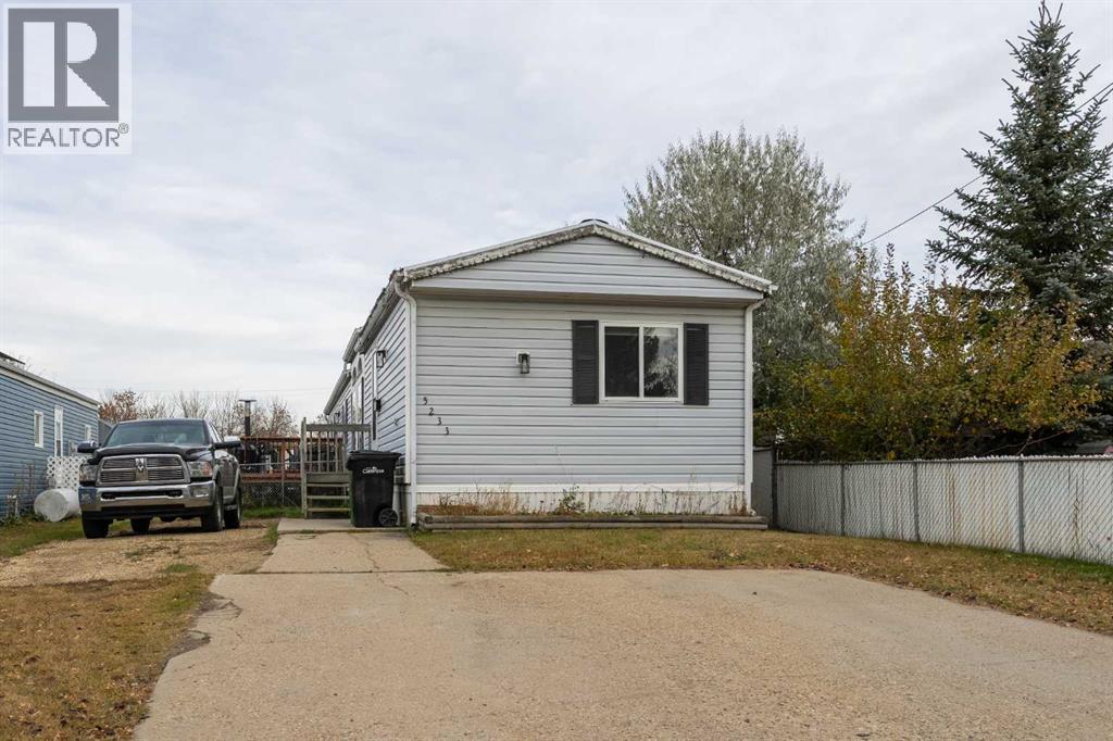 47 Street Unit 5233, Camrose, AB T4V 1K3