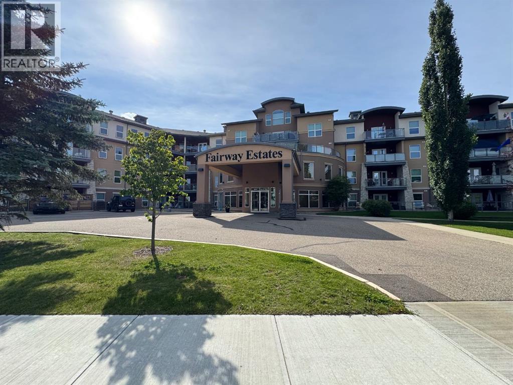 5040 53 Street Unit 203, Sylvan Lake, AB T4S 0A1