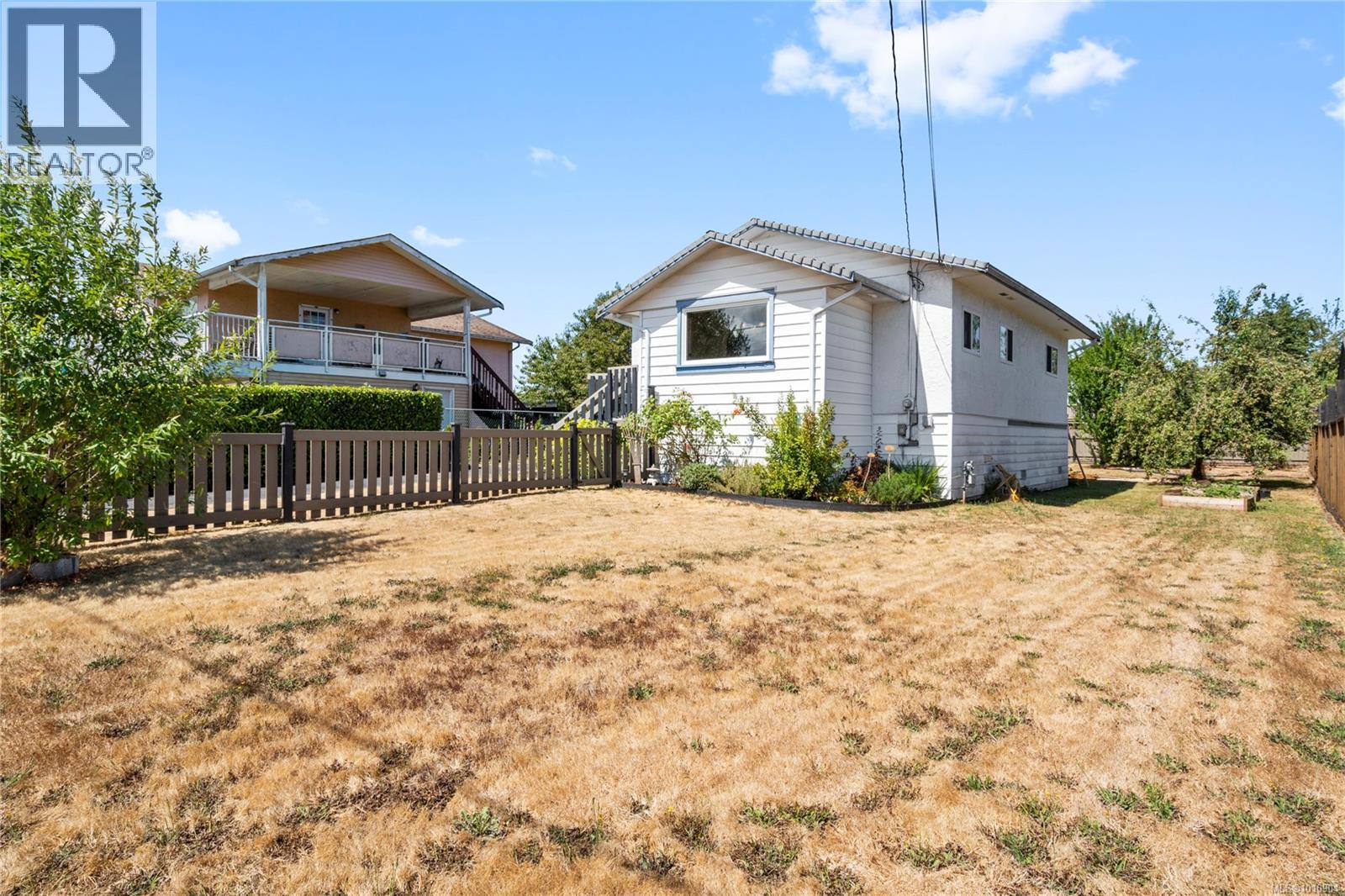 438 Renfrew St, Nanaimo, BC V9R 1S4