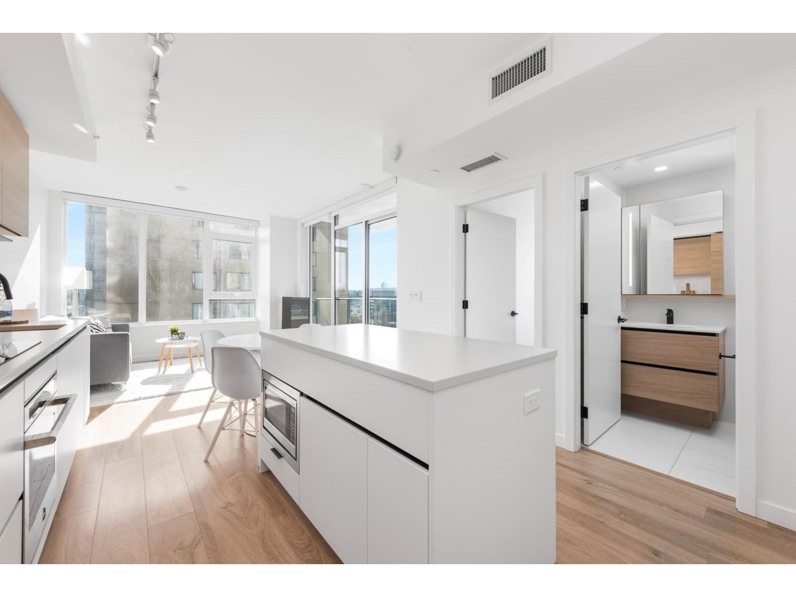 10448 University Drive Unit 1108, Surrey, BC V3T 0S7