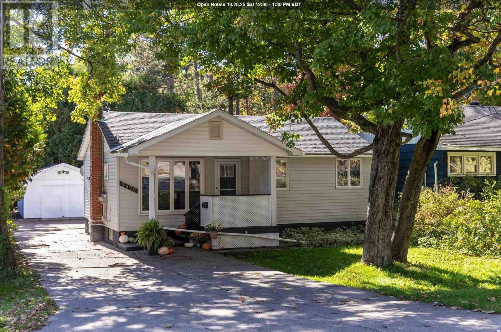 1579 Queen St E, Sault Ste. Marie, ON P6A 2G5