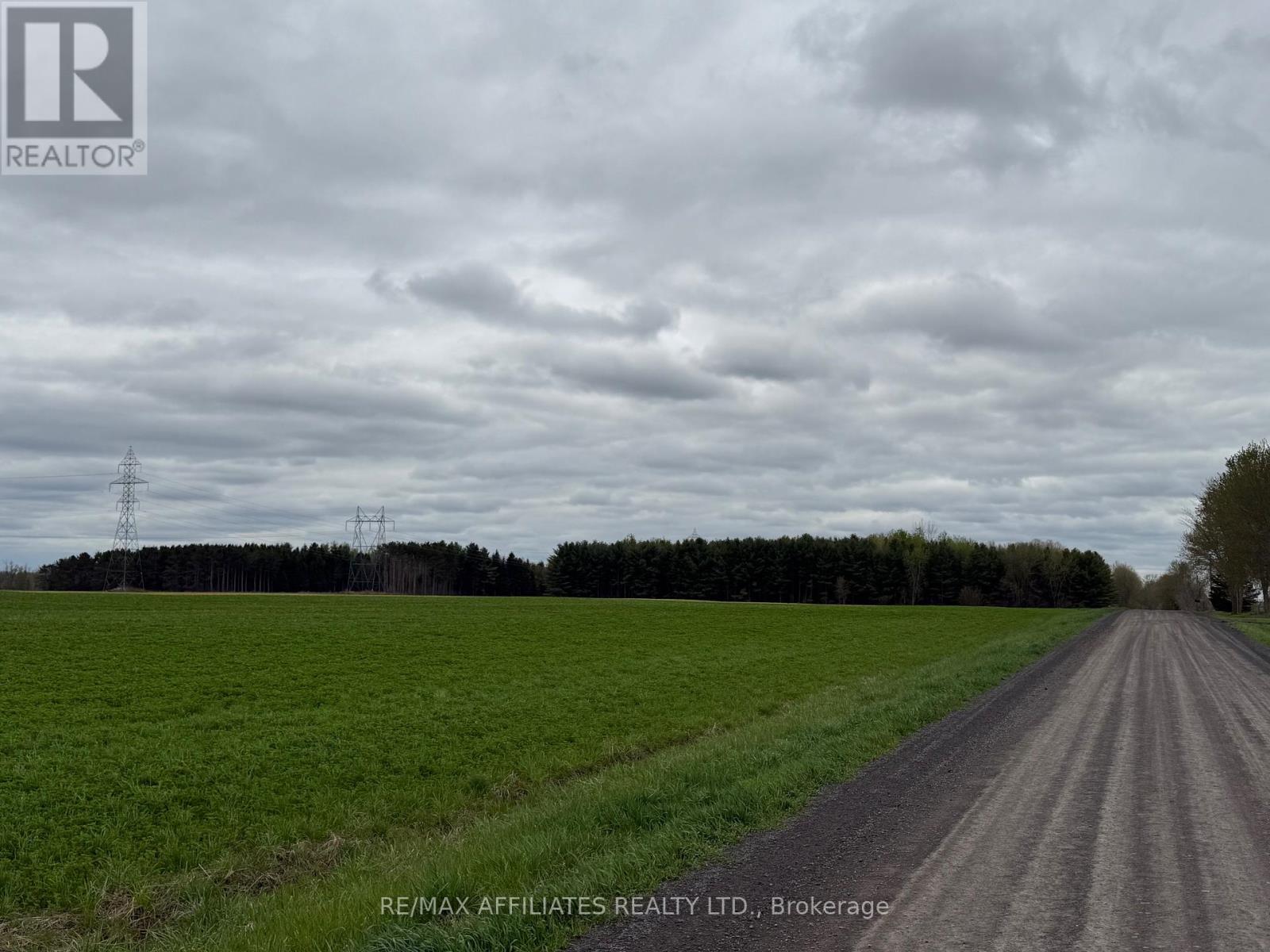 C6lt34 New Ross Road, South Dundas, ON K0E 1K0