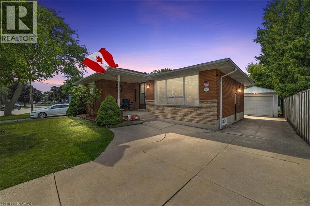 46 Bluebird Ave, Hamilton, ON L9A 3W5