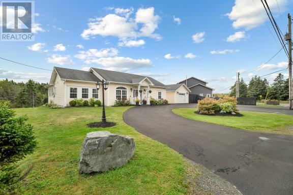19 Quarry Rd, Torbay, NL A1K 1A3