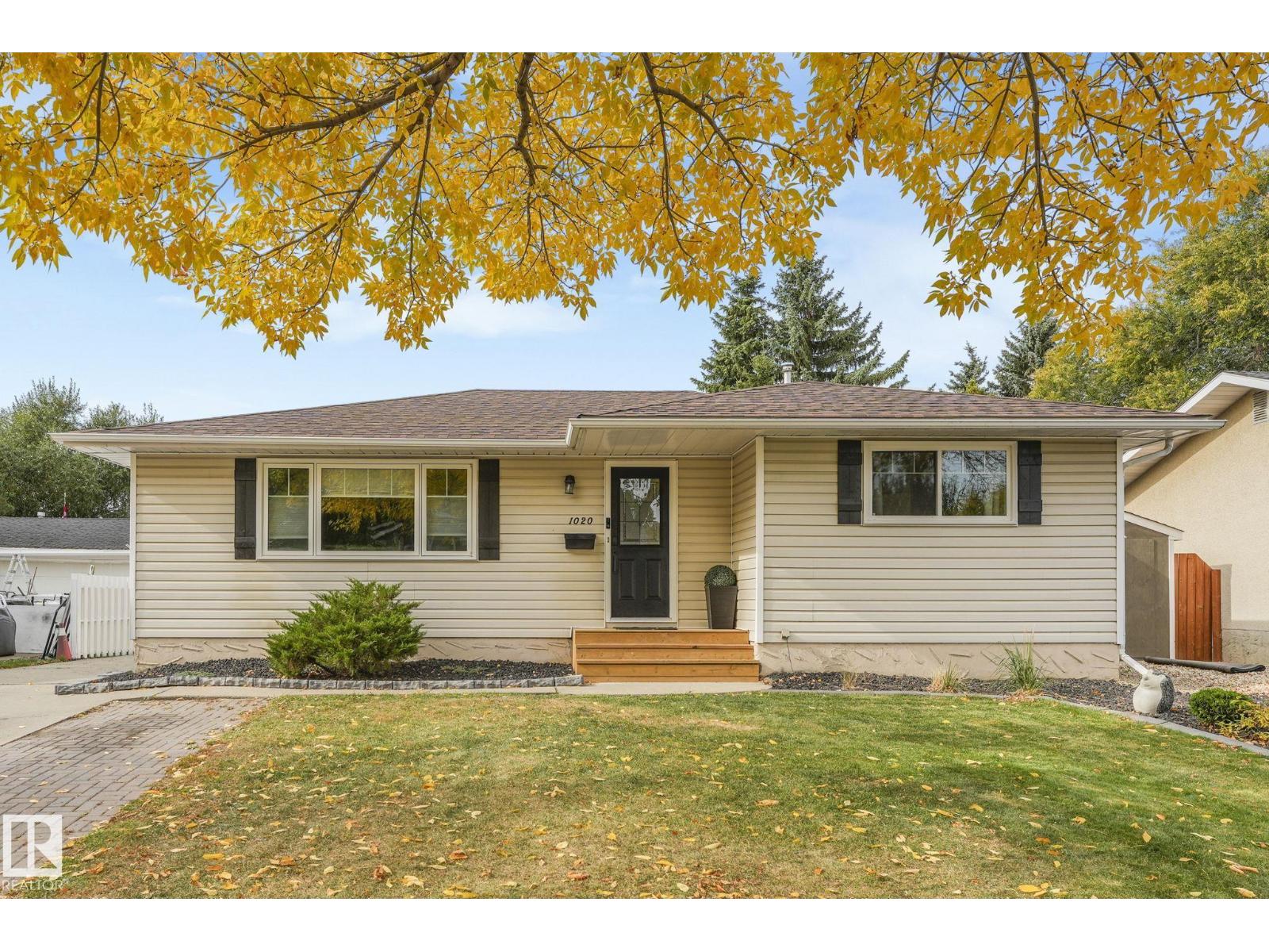 1020 Mony Penny Cr, Sherwood Park, AB T8A 1C3